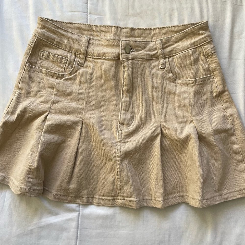 Verdusa khaki cargo skirt in size large